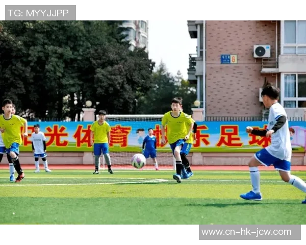 小学足球联赛的激情与梦想在绿茵场上交汇的青春故事