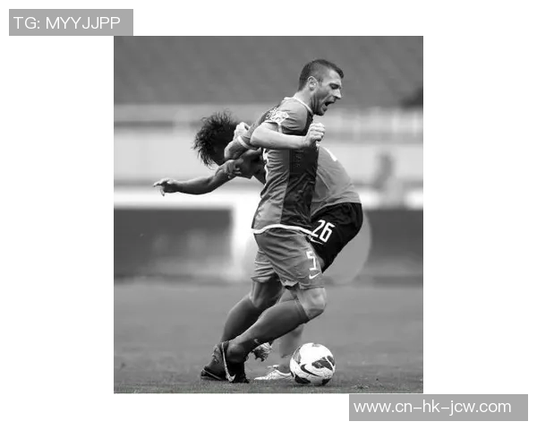 足球比赛中常见的犯规类型及其影响解析